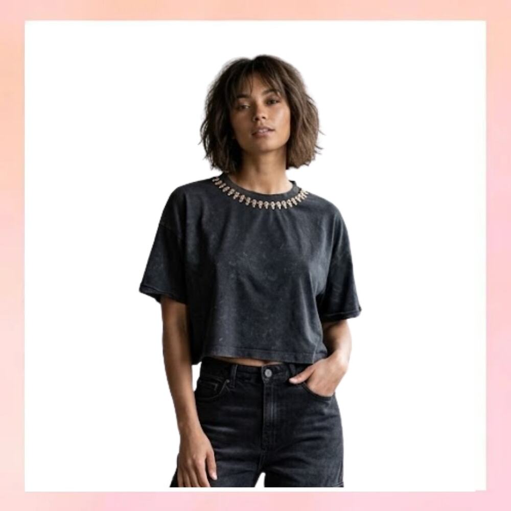 Intempo Black Rhinestone Crystal Embellished Neckline Crop Tee - XXL